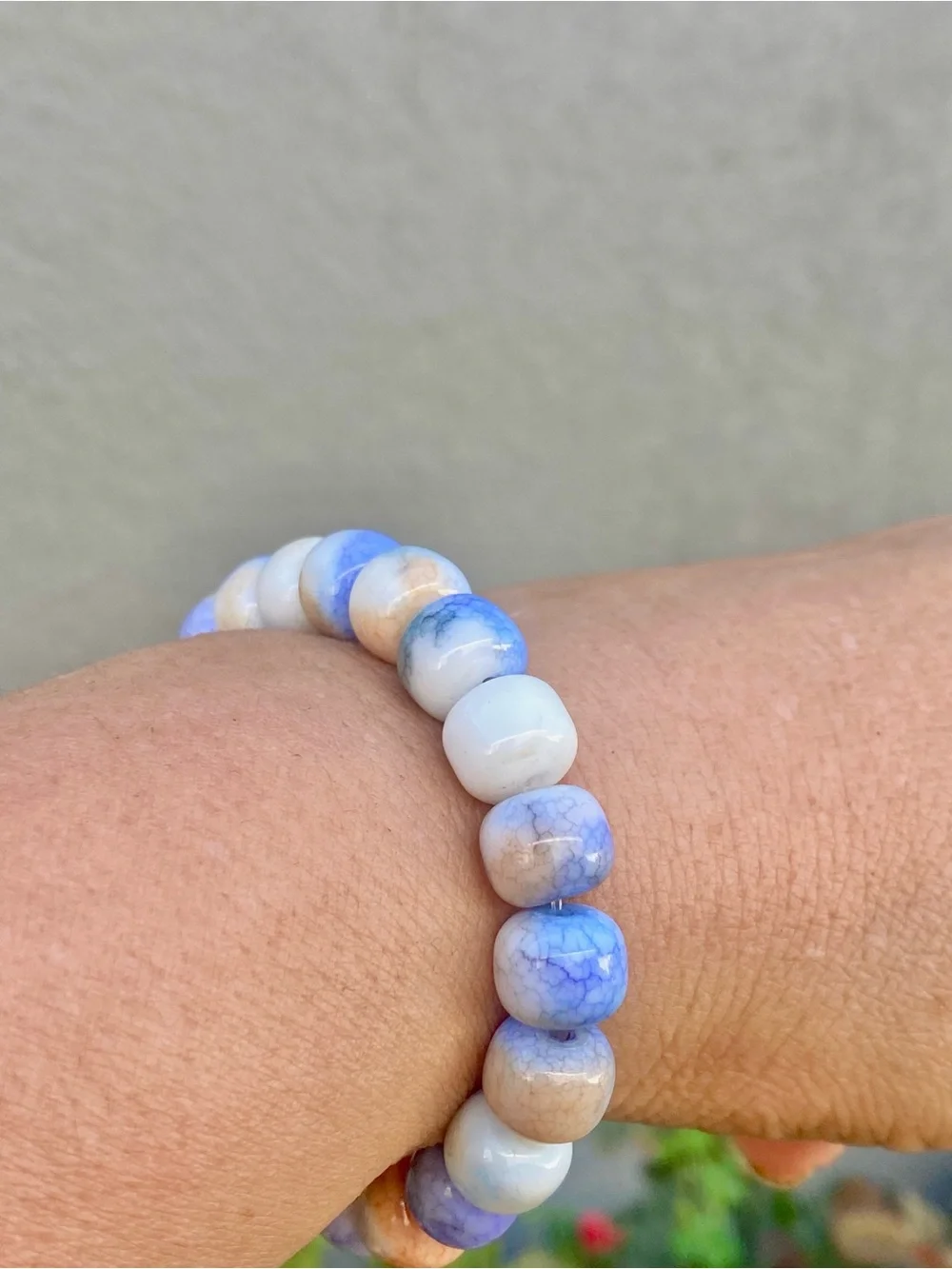 Blue and Cream Agate Beaded Bracelet